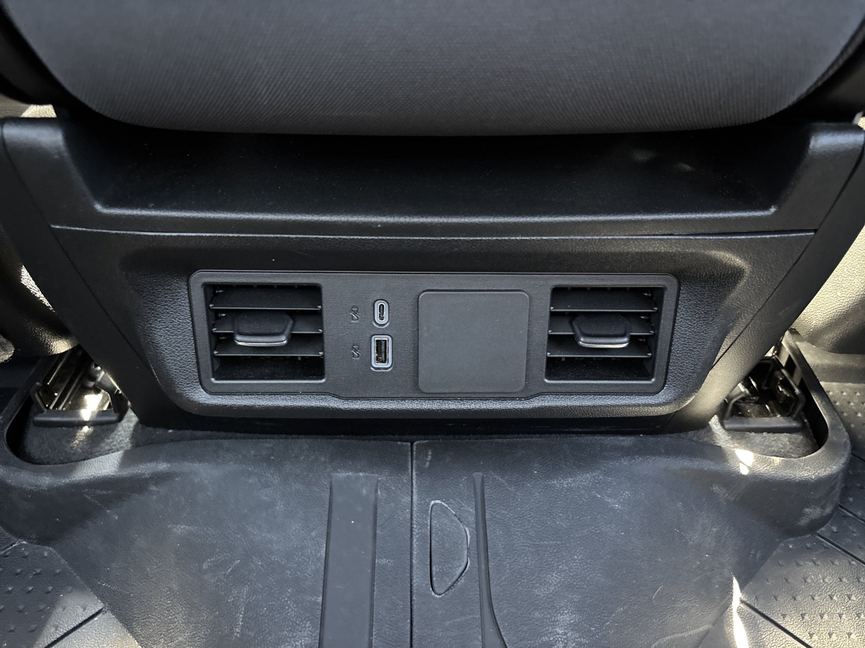 Used 2024 Chevrolet Silverado 1500 Custom AWD/4WD image 19