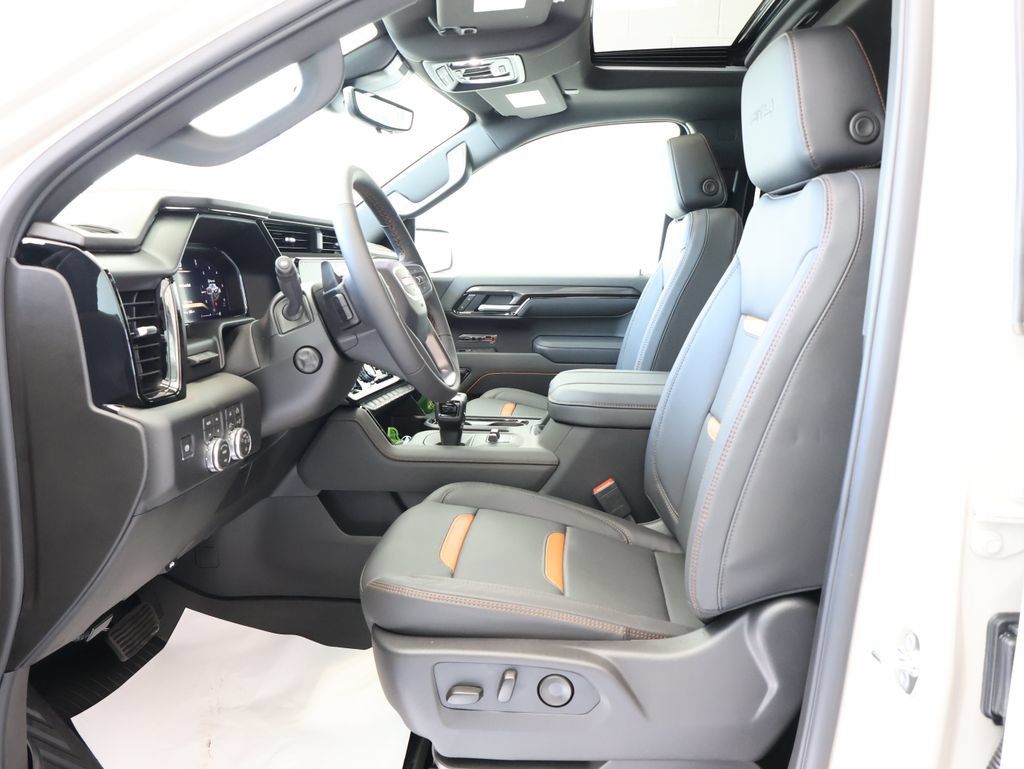 New 2026 GMC Sierra 1500 AT4 w/ Technology Package AWD/4WD image 16
