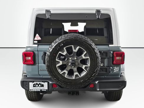 New 2026 Jeep Wrangler Unlimited Sahara w/ Whitecap Package AWD/4WD image 12