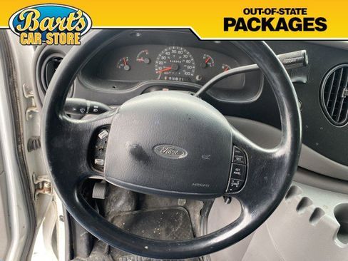 Used 2001 Ford E-250 and Econoline 250 image 16