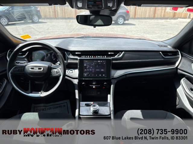 Used 2024 Jeep Grand Cherokee Laredo X w/ Luxury Tech Group I AWD/4WD image 22