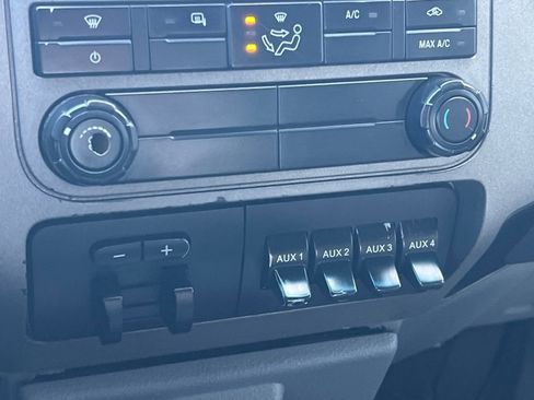 Used 2011 Ford F250 XLT w/ Advanced Security Group image 16