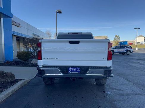 Used 2022 Chevrolet Silverado 1500 LT image 6