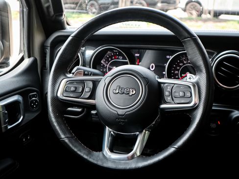 Used 2022 Jeep Wrangler Unlimited Rubicon AWD/4WD image 18