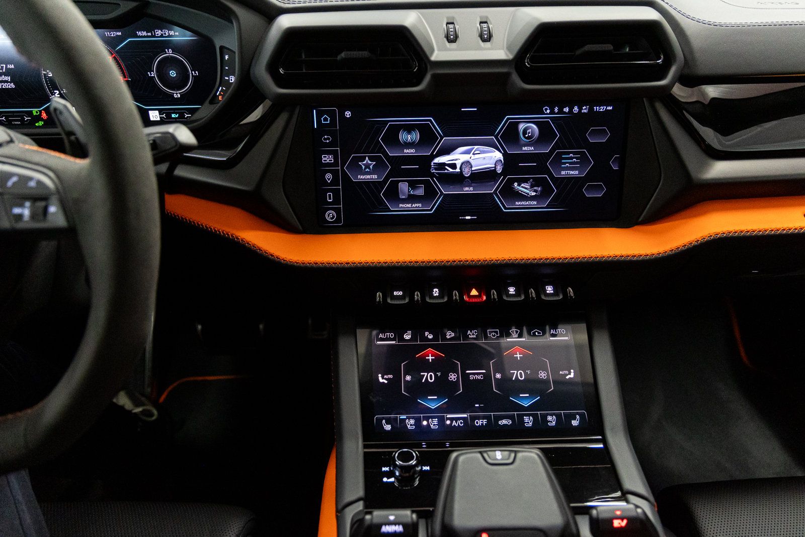 Used 2025 Lamborghini Urus S AWD/4WD image 35