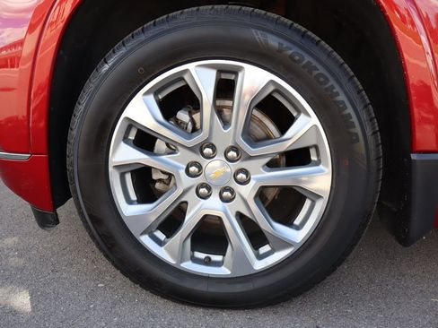 Used 2018 Chevrolet Traverse Premier AWD/4WD image 44