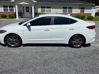 Used 2017 Hyundai Elantra SE