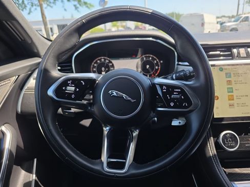Used 2024 Jaguar F-PACE R-Dynamic S AWD/4WD image 18