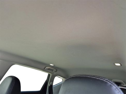 Used 2023 Nissan Murano SV image 17