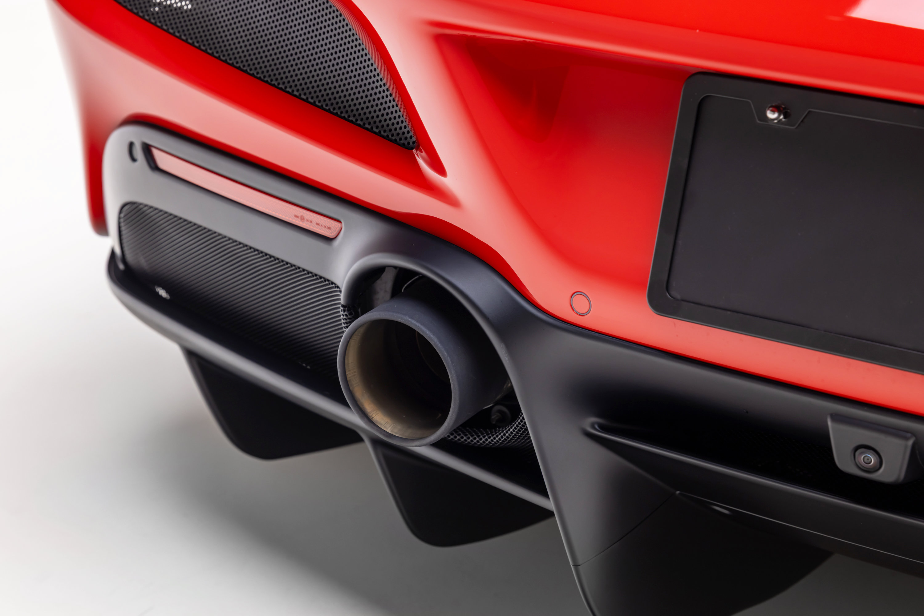 Certified 2020 Ferrari F8 Tributo RWD image 22