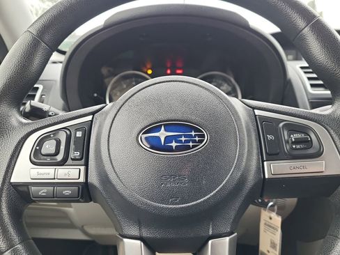 Used 2018 Subaru Forester 2.5i Premium AWD/4WD image 18