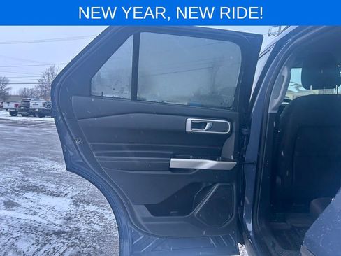 Certified 2021 Ford Explorer XLT w/ Class III Trailer Tow Package image 16
