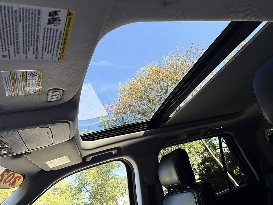 Used 2025 Ford Expedition Max Platinum AWD/4WD image 20