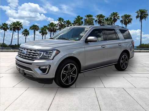 Certified 2021 Ford Expedition Limited image 3