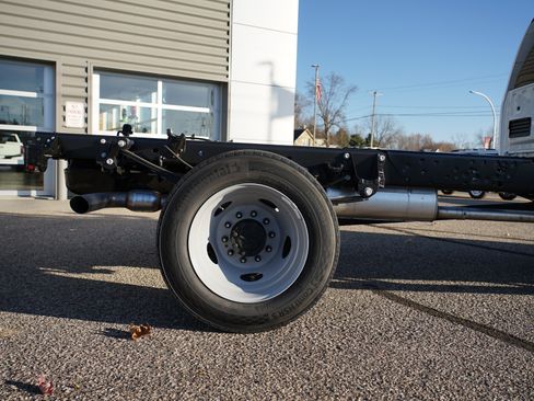 New 2026 Ford F450 XL w/ XL Chrome Package image 13