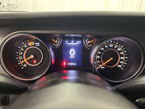 Used 2021 Jeep Wrangler Sport image 14
