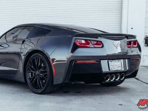 Used 2017 Chevrolet Corvette Stingray Coupe RWD image 47