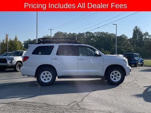 Used 2015 Toyota Sequoia SR5 w/ Premium Package AWD/4WD image 6