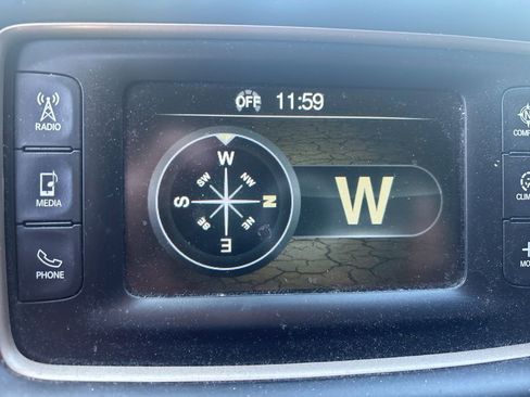 Used 2017 Jeep Grand Cherokee Laredo w/ Quick Order Package 23E image 14