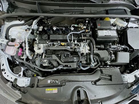 Certified 2025 Toyota Corolla LE image 28
