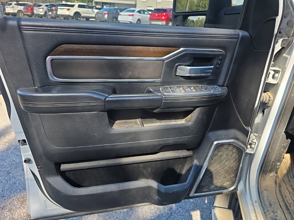 Used 2023 RAM 3500 Laramie AWD/4WD image 14