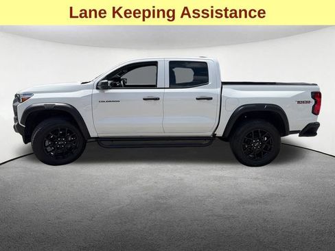 Used 2024 Chevrolet Colorado Trail Boss w/ LPO, Dark Essentials Package AWD/4WD image 6