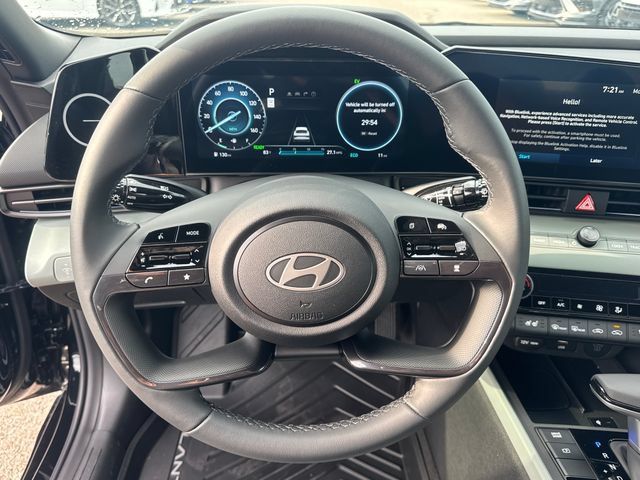 New 2026 Hyundai Elantra Limited FWD image 17
