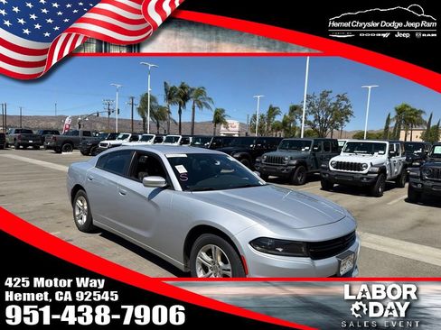 Used 2022 Dodge Charger SXT RWD image 1