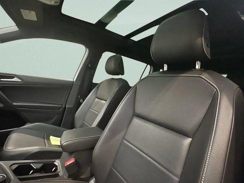 Used 2021 Volkswagen Tiguan SE R-Line AWD/4WD image 14