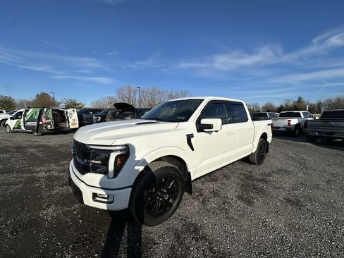 Used 2024 Ford F150 Platinum image 10