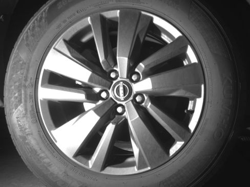 Used 2025 Nissan Pathfinder SV AWD/4WD image 15