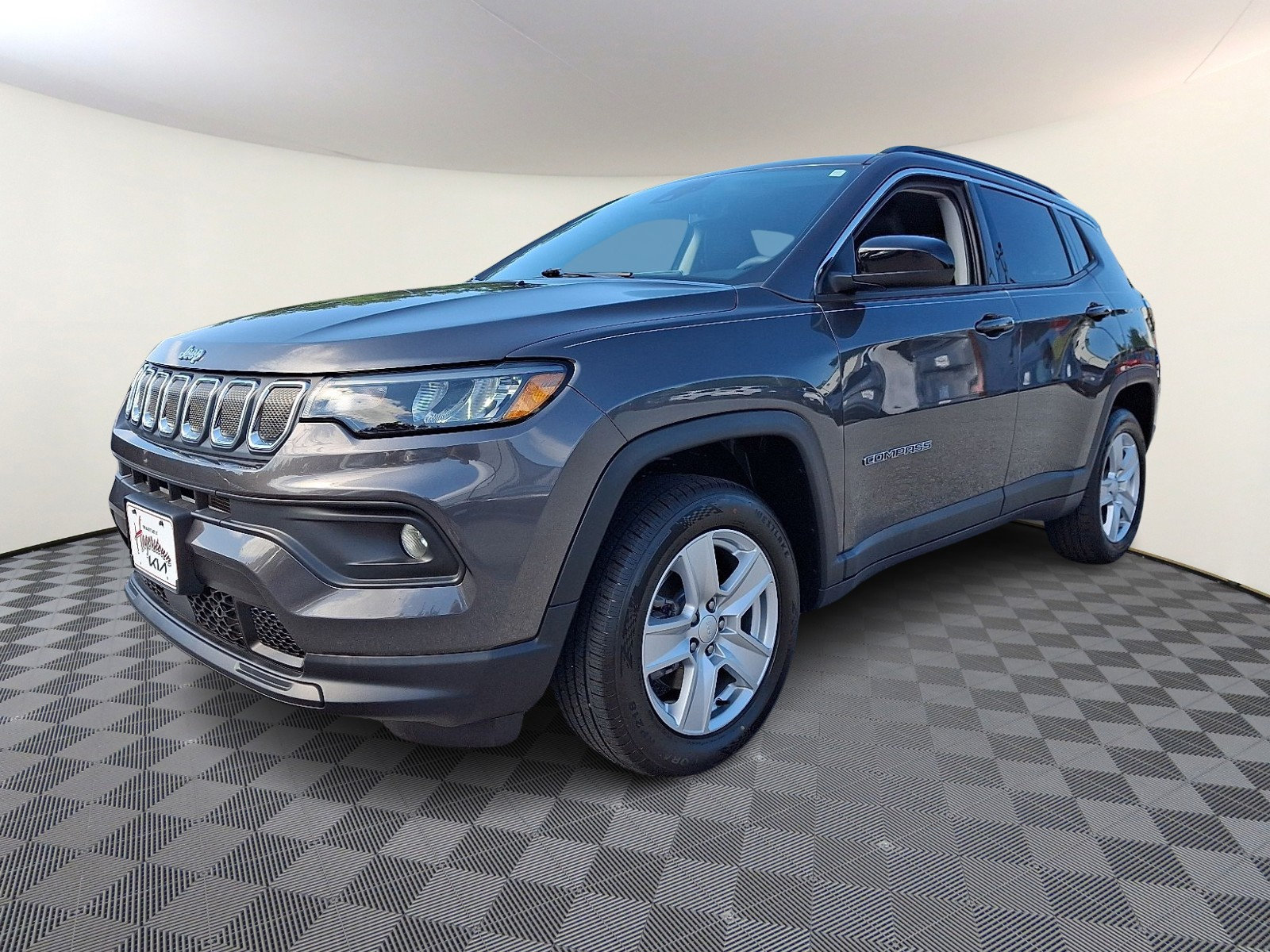 Used 2022 Jeep Compass Latitude AWD/4WD image 3
