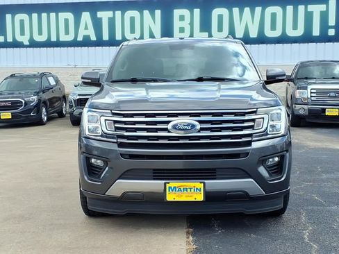 Used 2019 Ford Expedition XLT w/ Equipment Group 201A RWD image 2
