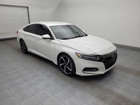 Used 2019 Honda Accord Sport image 11