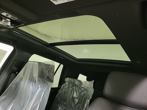 New 2026 Chevrolet Tahoe Z71 w/ Z71 Off-Road Package image 14