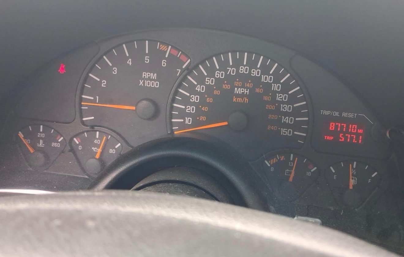 Used 2001 Pontiac Firebird Trans Am RWD image 3
