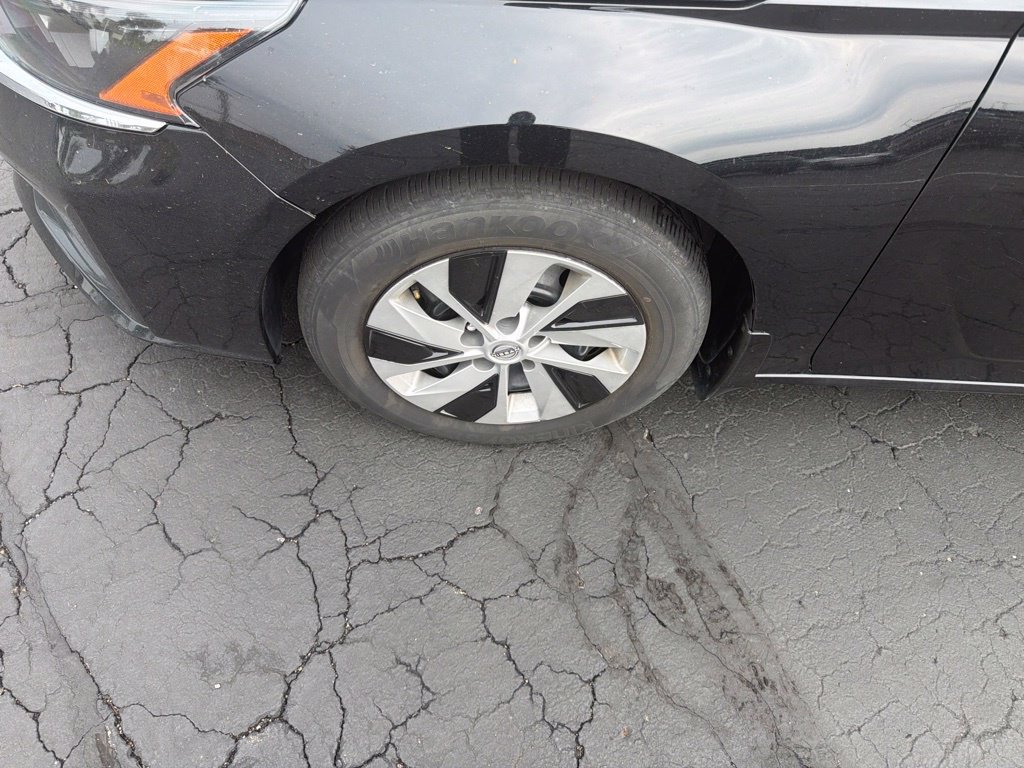 Used 2023 Nissan Altima 2.5 S FWD image 9