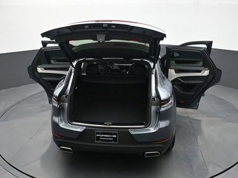 New 2026 Porsche Cayenne image 27