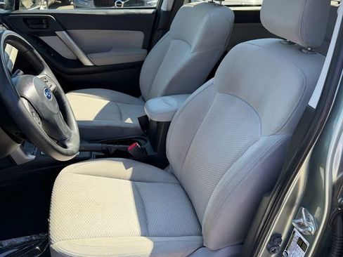 Used 2015 Subaru Forester 2.5i Premium w/ All-Weather Package image 9