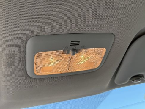 Used 2016 Toyota Corolla L image 26