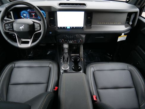 Used 2026 Ford Bronco Badlands AWD/4WD image 10