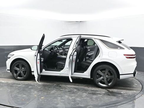 Used 2023 Genesis GV70 2.5T Sport Prestige w/ Sport Prestige Package image 56