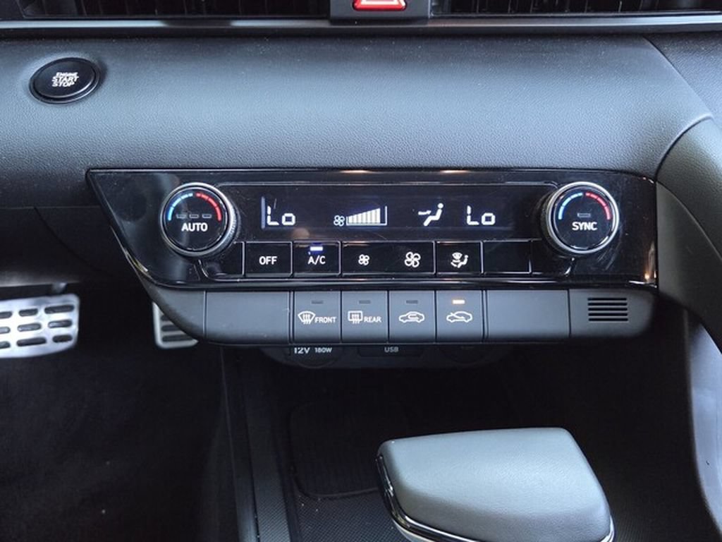 Used 2026 Hyundai Elantra Sport FWD image 20