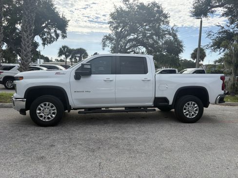 Used 2025 Chevrolet Silverado 2500 LT w/ All Star Edition AWD/4WD image 4