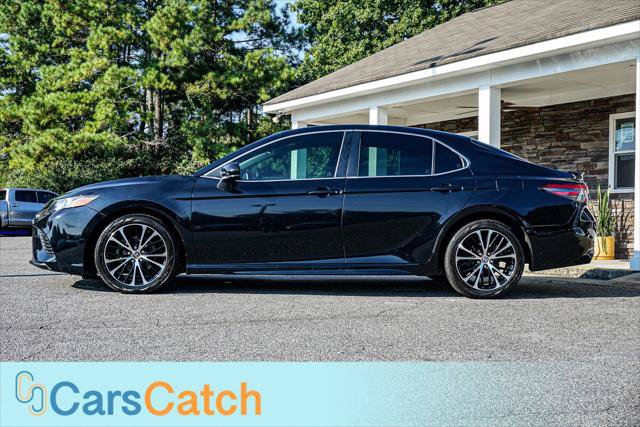 Used 2018 Toyota Camry SE FWD image 14