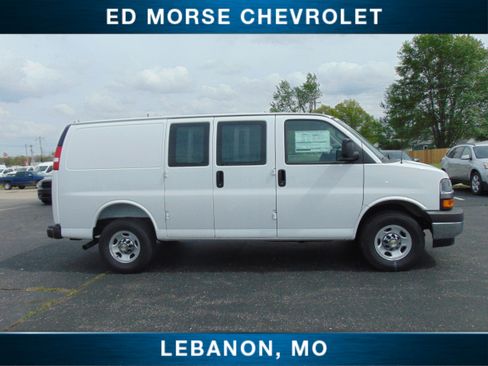 New 2025 Chevrolet Express 3500 w/ Driver Convenience Package image 5