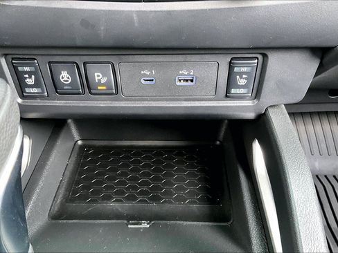 Used 2024 Nissan Frontier SV w/ Hardbody Edition AWD/4WD image 32