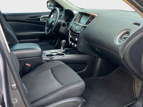 Used 2020 Nissan Pathfinder SV FWD image 22