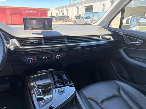 Used 2018 Audi Q7 3.0T Premium Plus AWD/4WD image 24