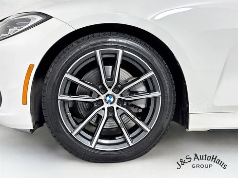 Used 2024 BMW 430i Convertible image 38